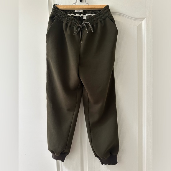 Aritzia Baffon Pant - Picture 2 of 3